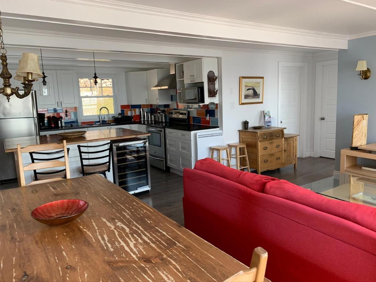 Chalet Chez Les Petit Grandes-Bergeronnes Luaran gambar