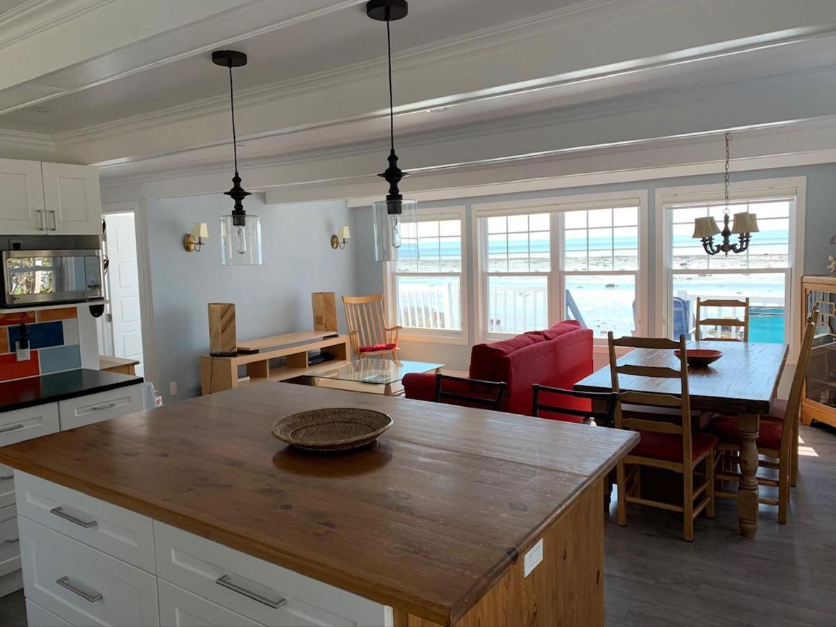 Chalet Chez Les Petit Grandes-Bergeronnes Luaran gambar